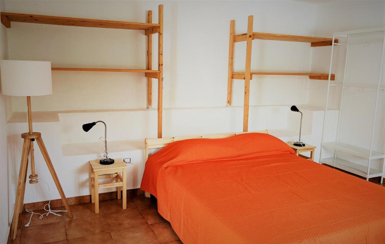 Bed and Breakfast Cala Vinagra House Carloforte  Exterior foto